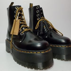 Dr.Martens unisex-adult Jadon Max Casual Ankle Lace-Up Zip-Up Buttero Leather